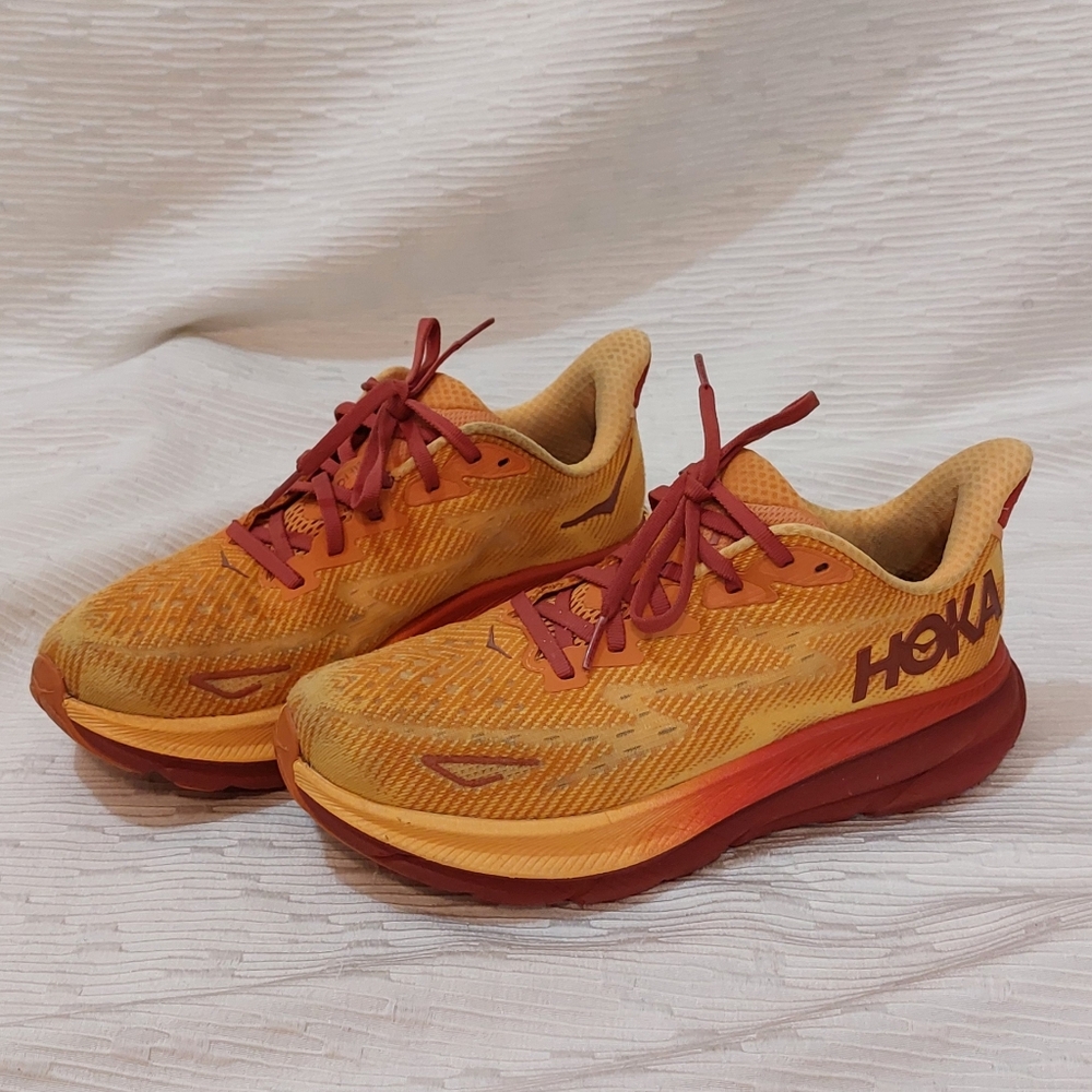 HOKA Clifton Orange and Red Running Shoes Size 8